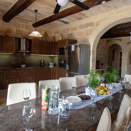 Tan-nanna Xagħra